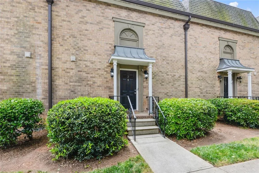 6980 Roswell Road Unit K2, Sandy Springs, Georgia 30328, 2 Bedrooms Bedrooms, ,2 BathroomsBathrooms,Residential,Sold,6980 Roswell Road Unit K2,6727526