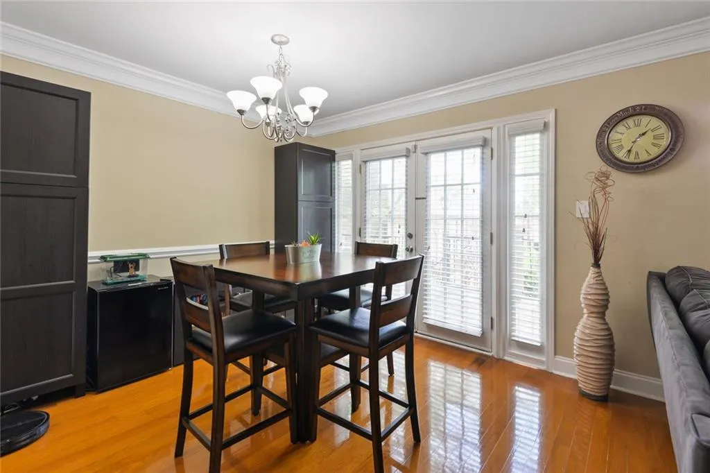 6980 Roswell Road Unit K2, Sandy Springs, Georgia 30328, 2 Bedrooms Bedrooms, ,2 BathroomsBathrooms,Residential,Sold,6980 Roswell Road Unit K2,6727526