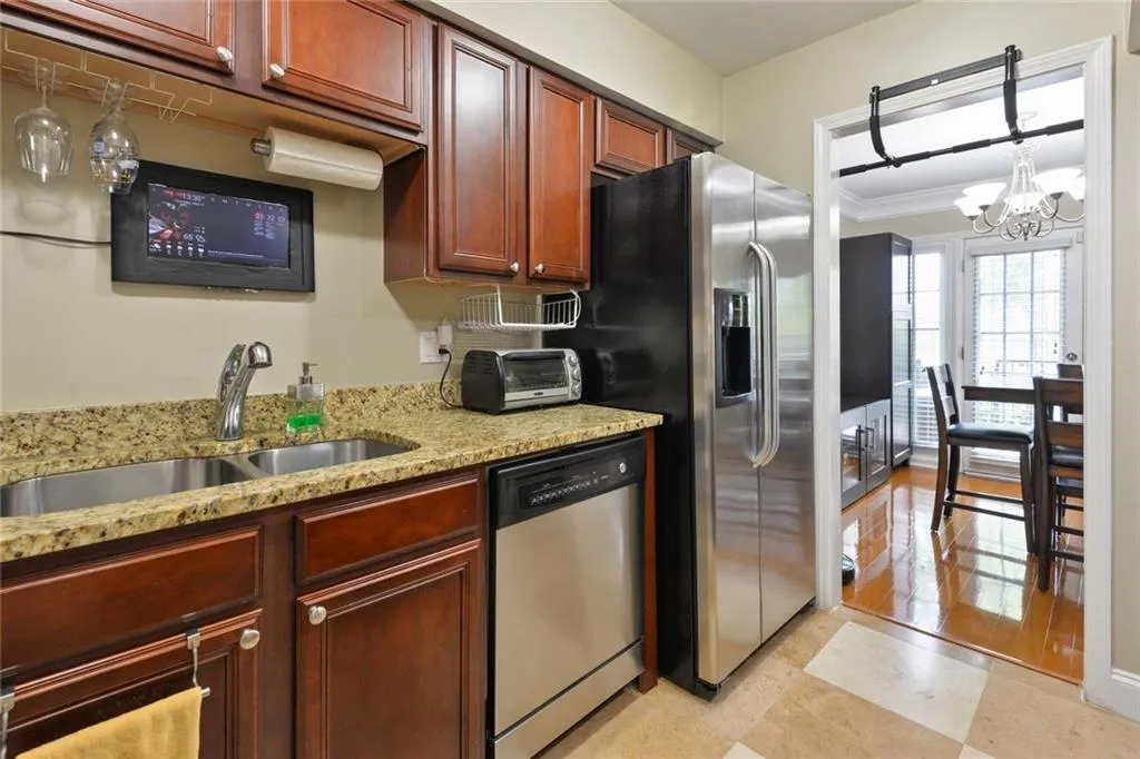 6980 Roswell Road Unit K2, Sandy Springs, Georgia 30328, 2 Bedrooms Bedrooms, ,2 BathroomsBathrooms,Residential,Sold,6980 Roswell Road Unit K2,6727526