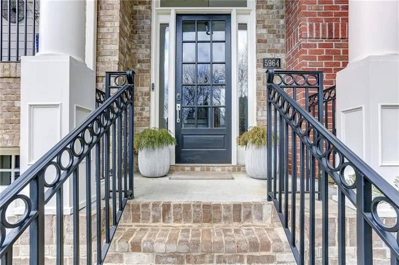 Beautiful and inviting entry way is sure to impress all your company!