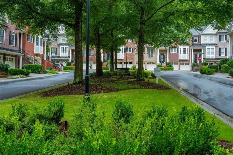 Inside this neighborhood you are met with gorgeous park like green space. Wonderful for a stoll in the morning or evening and all maintained by the HOA!