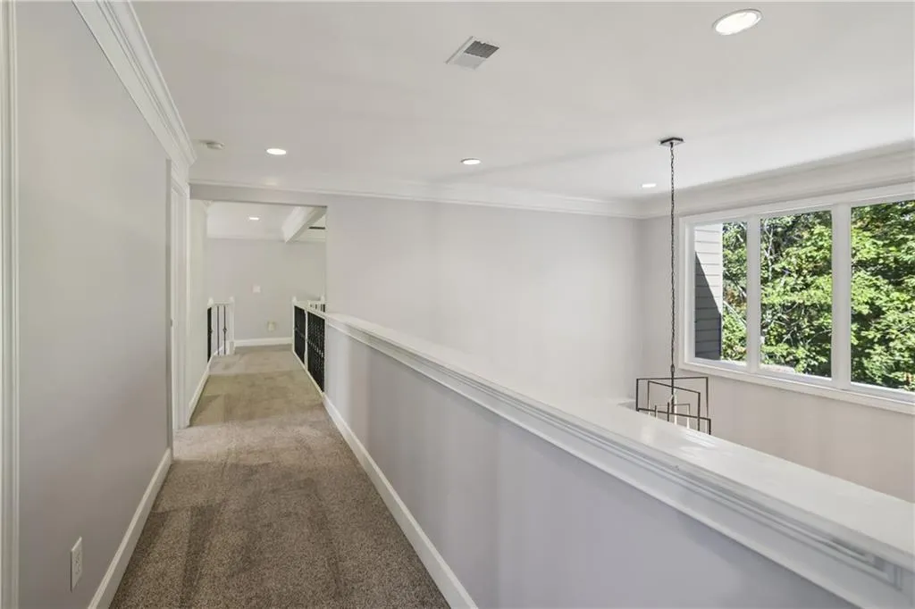 Sandy Springs, Georgia 30350, 5 Bedrooms Bedrooms, ,4 BathroomsBathrooms,Residential,Sold,7667882
