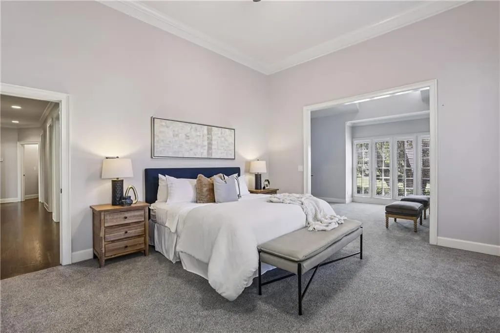 Sandy Springs, Georgia 30350, 5 Bedrooms Bedrooms, ,4 BathroomsBathrooms,Residential,Sold,7667882