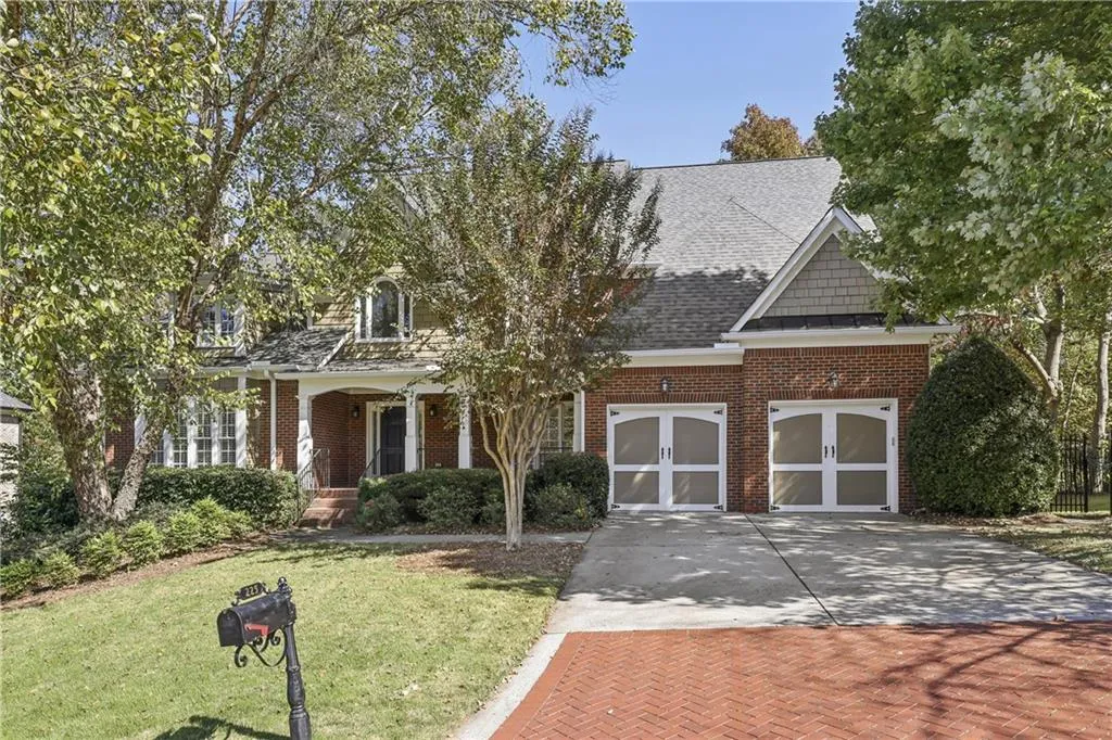 Sandy Springs, Georgia 30350, 5 Bedrooms Bedrooms, ,4 BathroomsBathrooms,Residential,Sold,7667882