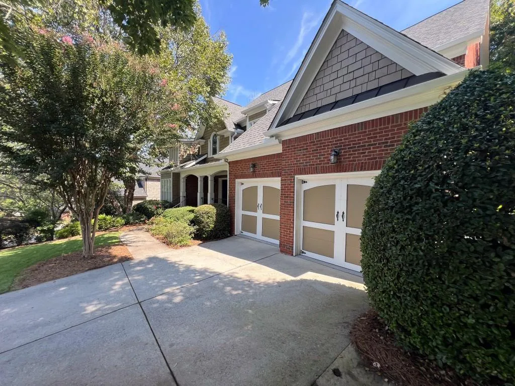 Sandy Springs, Georgia 30350, 5 Bedrooms Bedrooms, ,4 BathroomsBathrooms,Residential,For Sale,7667882