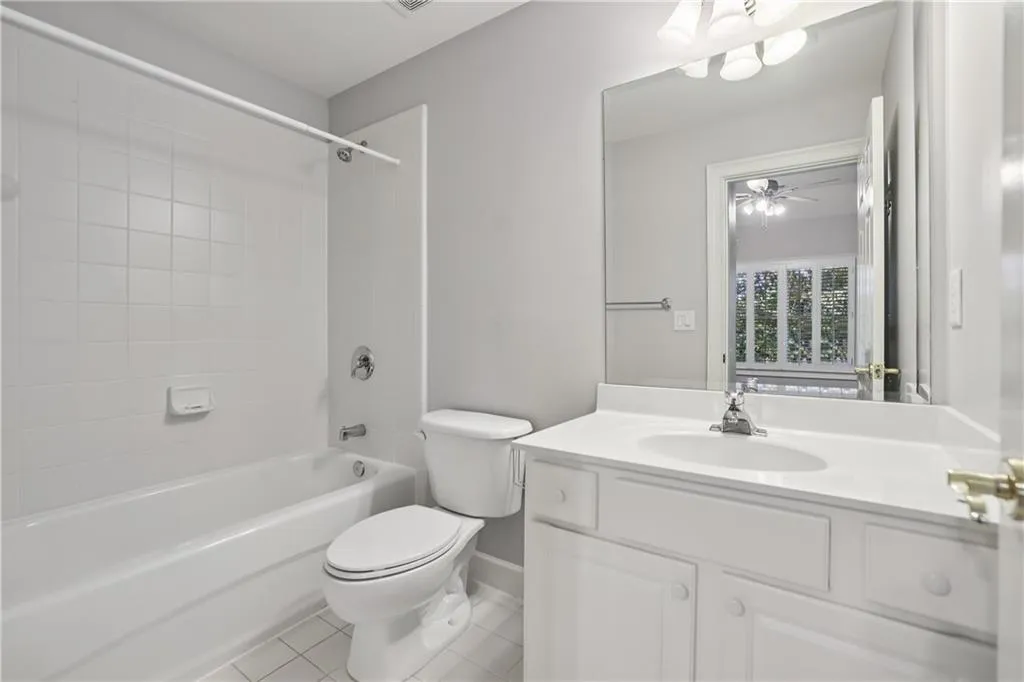 Sandy Springs, Georgia 30350, 5 Bedrooms Bedrooms, ,4 BathroomsBathrooms,Residential,Sold,7667882