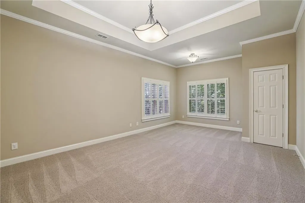 Sandy Springs, Georgia 30350, 5 Bedrooms Bedrooms, ,4 BathroomsBathrooms,Residential,Sold,7667882