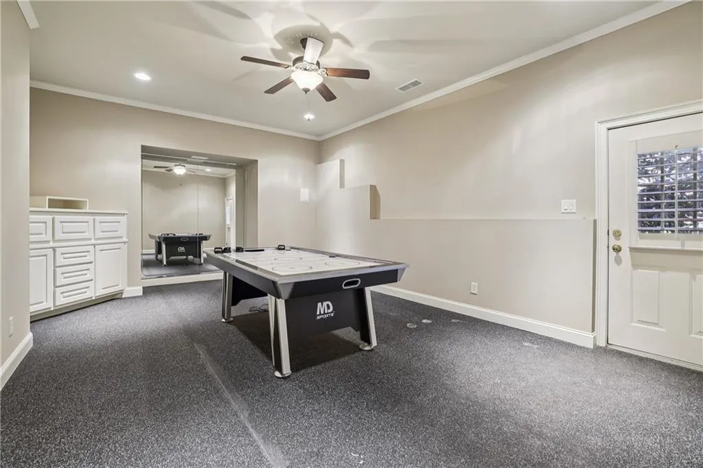 Sandy Springs, Georgia 30350, 5 Bedrooms Bedrooms, ,4 BathroomsBathrooms,Residential,Sold,7667882
