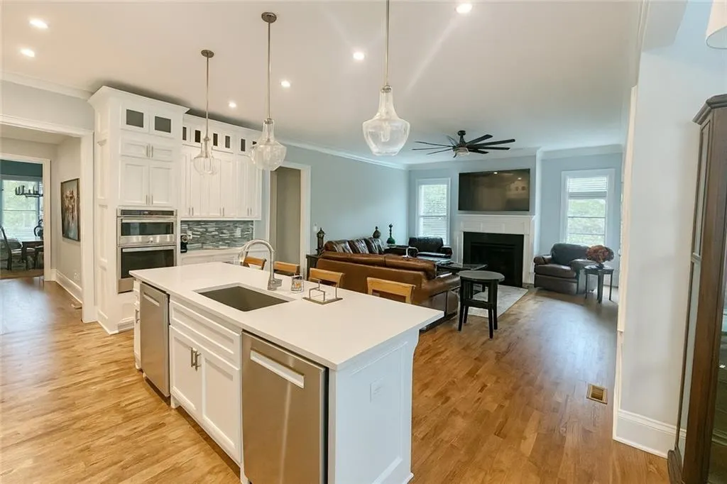 4101 Brookview Drive Se, Atlanta, Georgia 30339, 6 Bedrooms Bedrooms, ,6 BathroomsBathrooms,Residential,For Sale,4101 Brookview Drive Se,7652154
