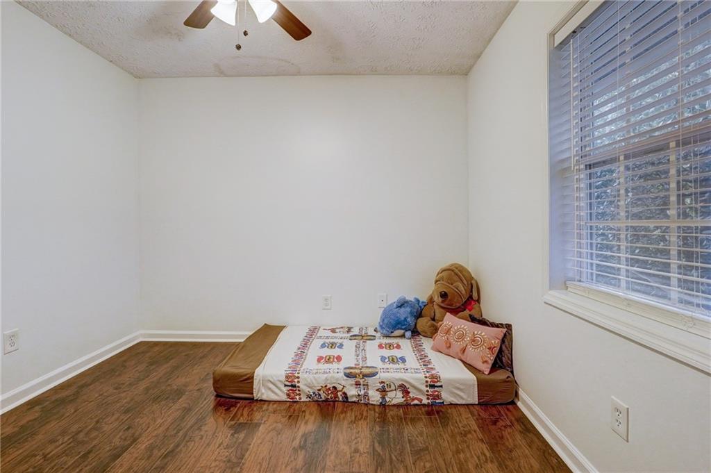 7750 Roswell Road Unit 8D, Sandy Springs, Georgia 30350, 3 Bedrooms Bedrooms, ,2 BathroomsBathrooms,Residential,Sold,7750 Roswell Road Unit 8D,7325416