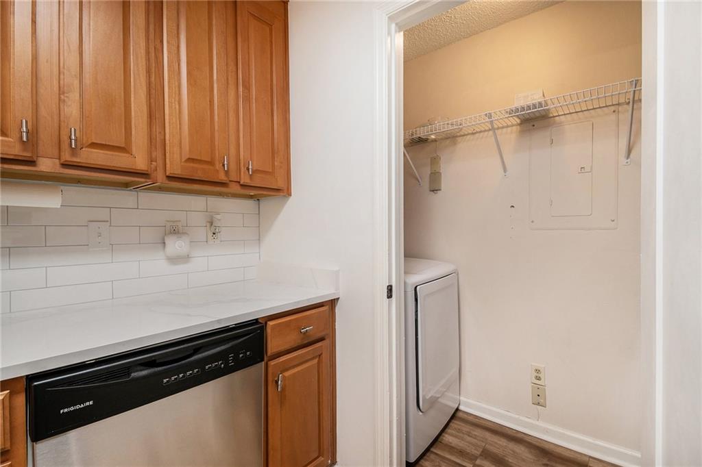 503 Granville Court, Atlanta, Georgia 30328, 1 Bedroom Bedrooms, ,1 BathroomBathrooms,Residential,Sold,503 Granville Court,7287907