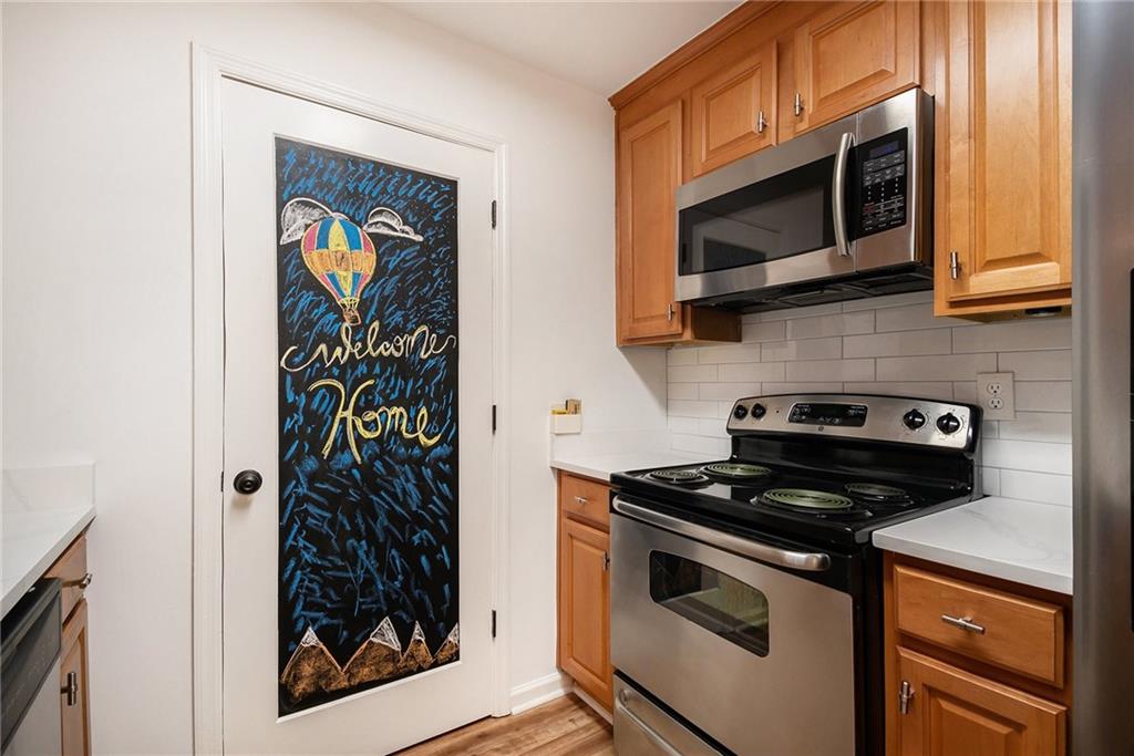 503 Granville Court, Atlanta, Georgia 30328, 1 Bedroom Bedrooms, ,1 BathroomBathrooms,Residential,Sold,503 Granville Court,7287907