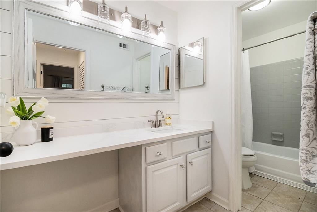 503 Granville Court, Atlanta, Georgia 30328, 1 Bedroom Bedrooms, ,1 BathroomBathrooms,Residential,Sold,503 Granville Court,7287907