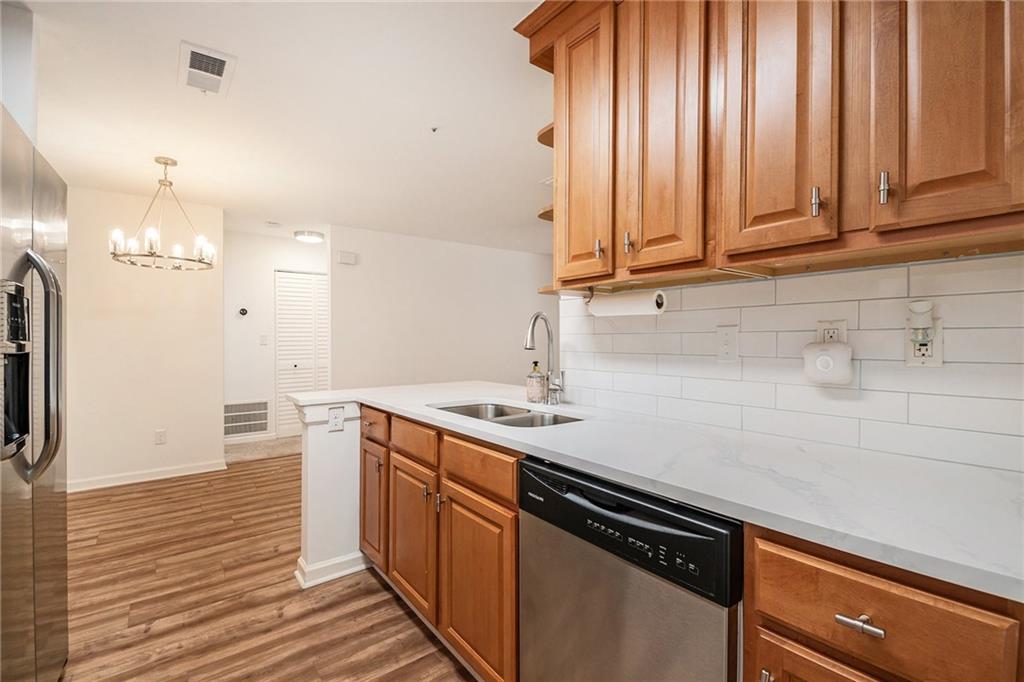 503 Granville Court, Atlanta, Georgia 30328, 1 Bedroom Bedrooms, ,1 BathroomBathrooms,Residential,Sold,503 Granville Court,7287907