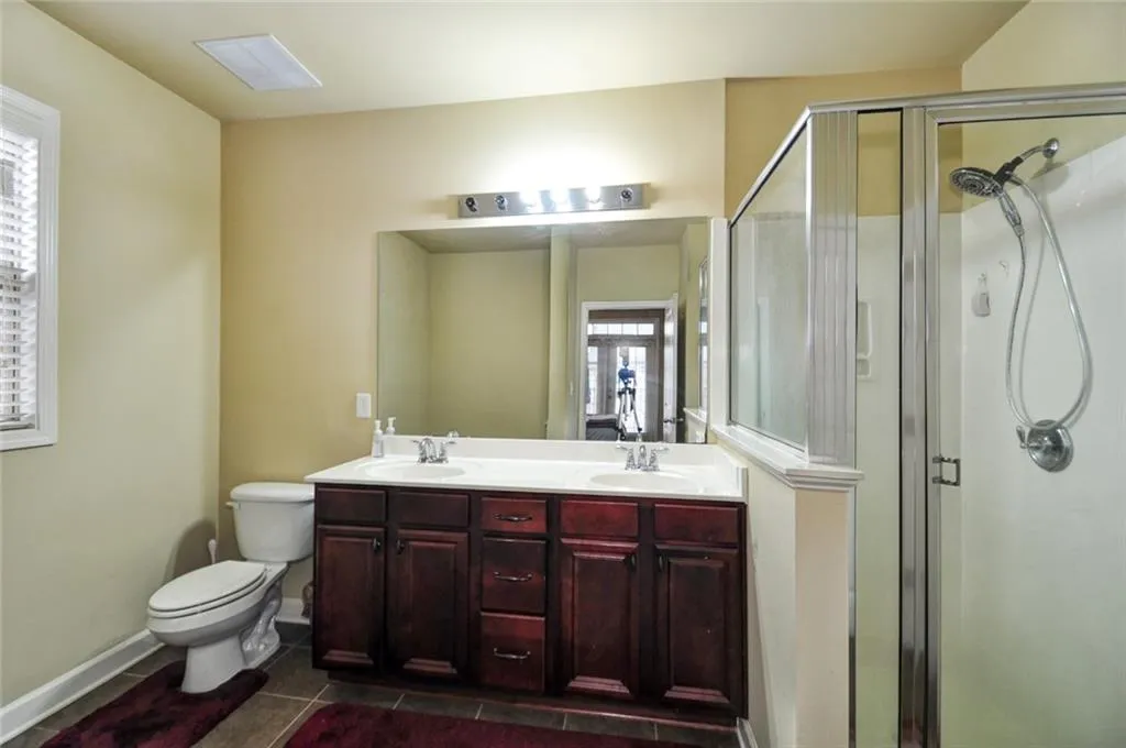 7265 Glisten Avenue Unit 119, Atlanta, Georgia 30328, 2 Bedrooms Bedrooms, ,2 BathroomsBathrooms,Residential,Sold,7265 Glisten Avenue Unit 119,5615895