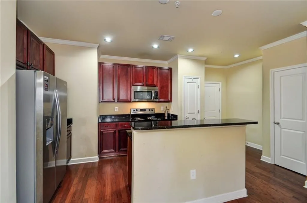 7265 Glisten Avenue Unit 119, Atlanta, Georgia 30328, 2 Bedrooms Bedrooms, ,2 BathroomsBathrooms,Residential,Sold,7265 Glisten Avenue Unit 119,5615895