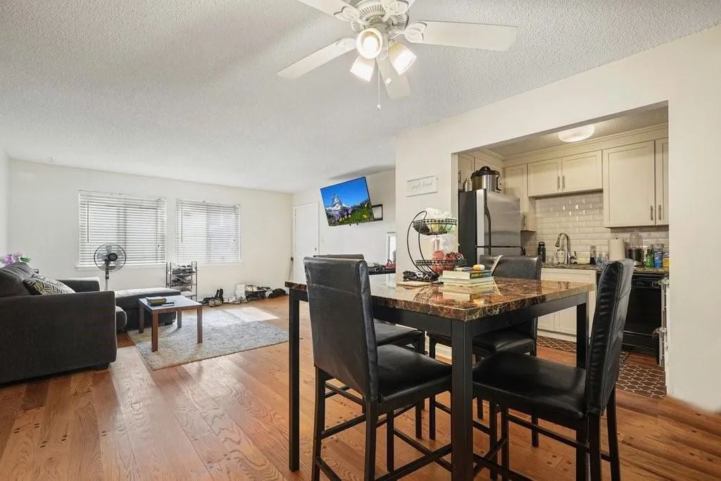4266 Roswell Road Ne Unit K-2, Atlanta, Georgia 30342, 2 Bedrooms Bedrooms, ,1 BathroomBathrooms,Residential,For Sale,4266 Roswell Road Ne Unit K-2,7619849