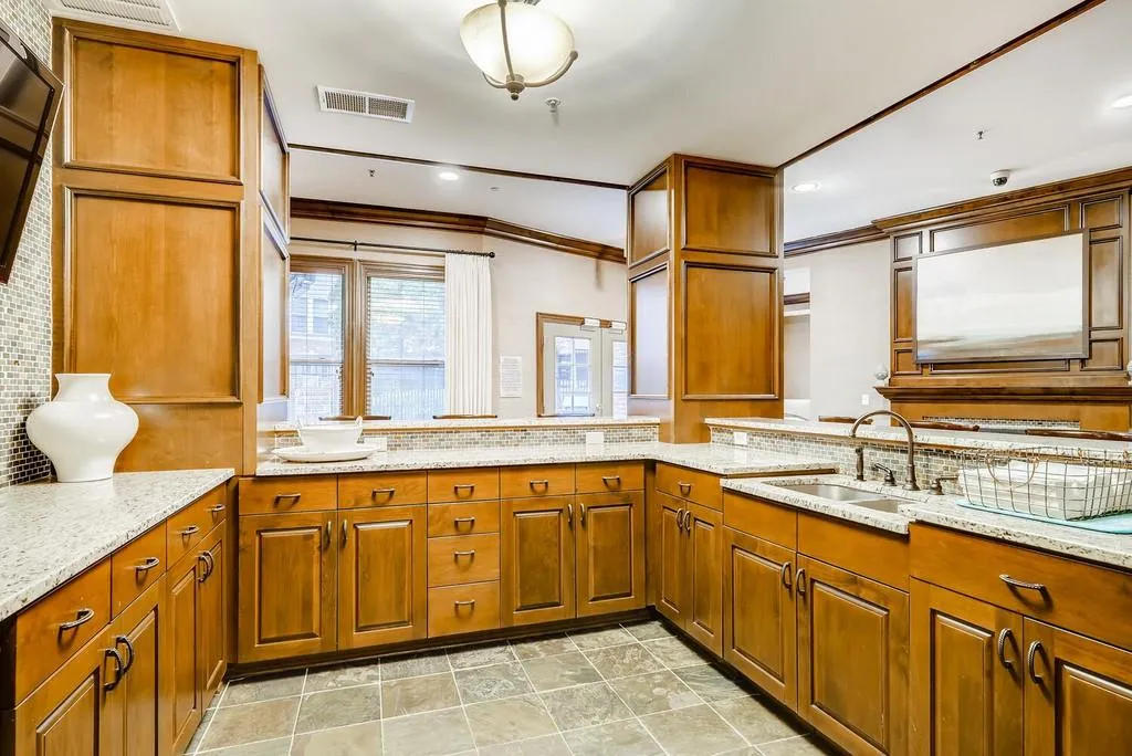 901 Abernathy Road Unit 3020, Atlanta, Georgia 30328, 2 Bedrooms Bedrooms, ,2 BathroomsBathrooms,Residential,Sold,901 Abernathy Road Unit 3020,6828063