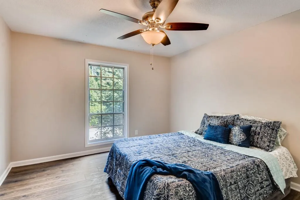 6851 Roswell Road Unit F-30, Sandy Springs, Georgia 30328, 2 Bedrooms Bedrooms, ,2 BathroomsBathrooms,Residential,Sold,6851 Roswell Road Unit F-30,6570052