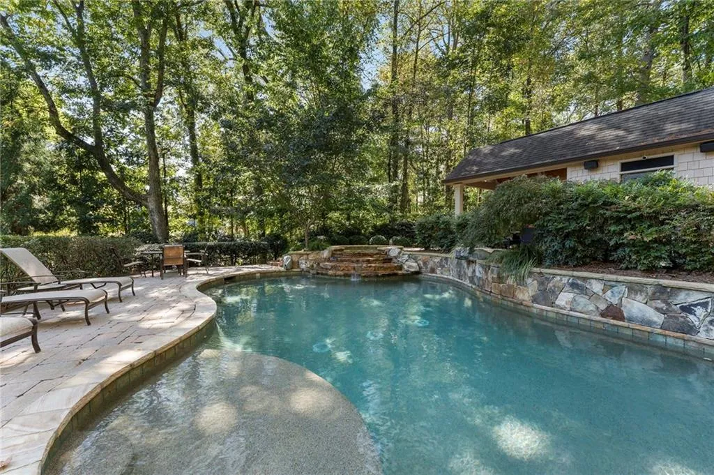5178 S Trimble Road, Atlanta, Georgia 30342, 6 Bedrooms Bedrooms, ,7 BathroomsBathrooms,Residential,For Sale,5178 S Trimble Road,7687101