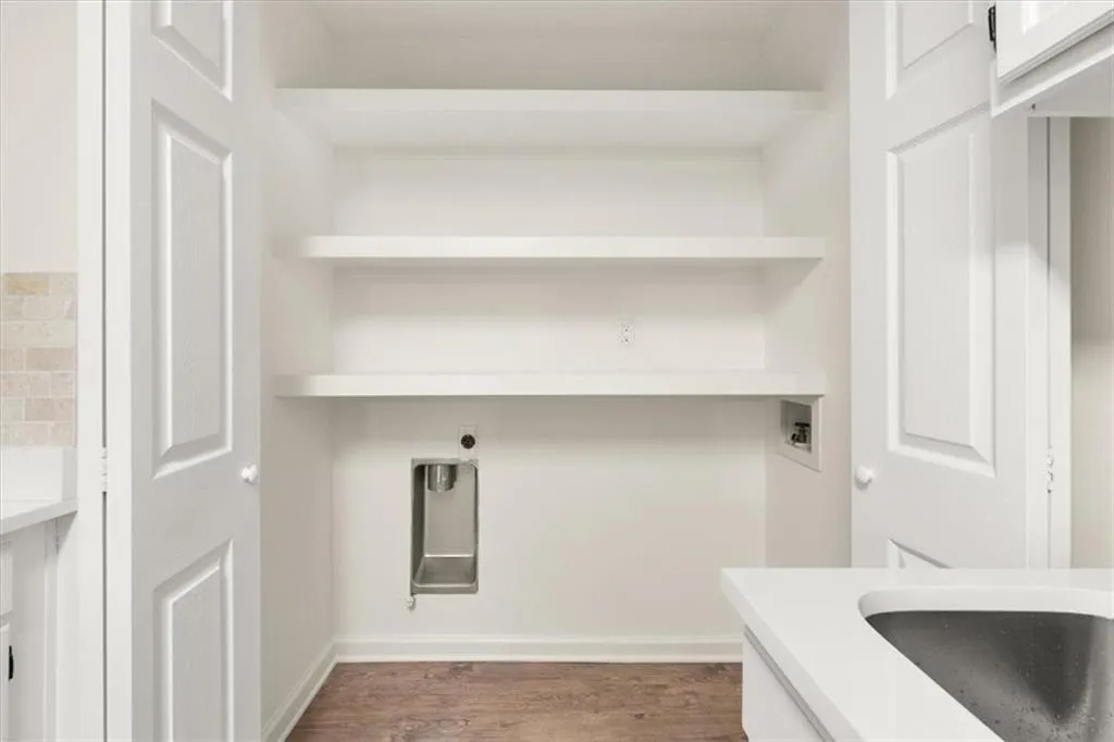 4690 Vinings Central Run Se Unit 92, Atlanta, Georgia 30339, 2 Bedrooms Bedrooms, 0 ,2 BathroomsBathrooms,Residential,For Sale,4690 Vinings Central Run Se Unit 92,7740119