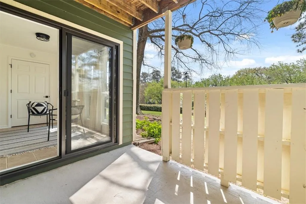 4690 Vinings Central Run Se Unit 92, Atlanta, Georgia 30339, 2 Bedrooms Bedrooms, 0 ,2 BathroomsBathrooms,Residential,For Sale,4690 Vinings Central Run Se Unit 92,7740119