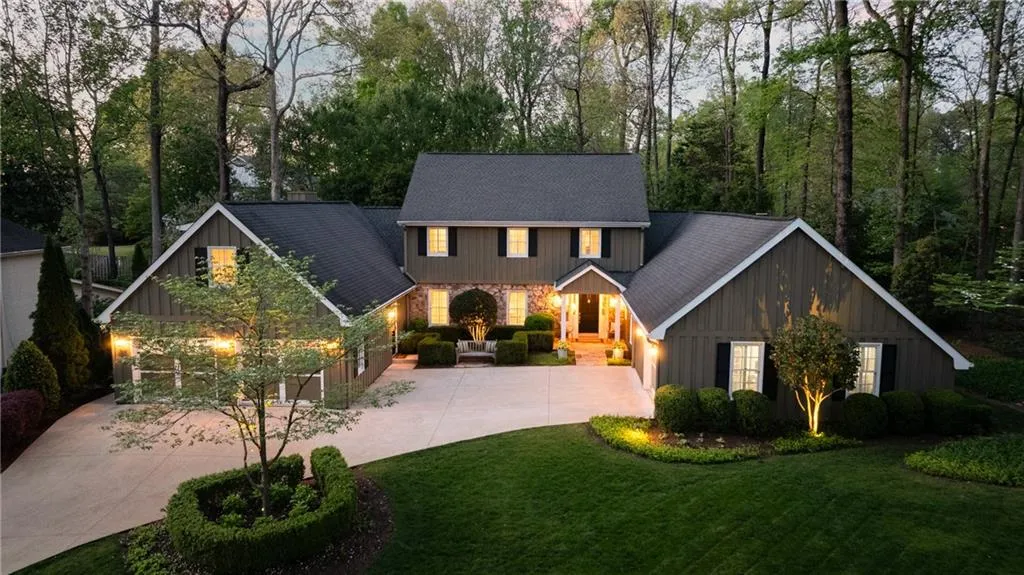 540 Cambridge Way, Atlanta, Georgia 30328, 4 Bedrooms Bedrooms, ,3 BathroomsBathrooms,Residential,Sold,540 Cambridge Way,7558695