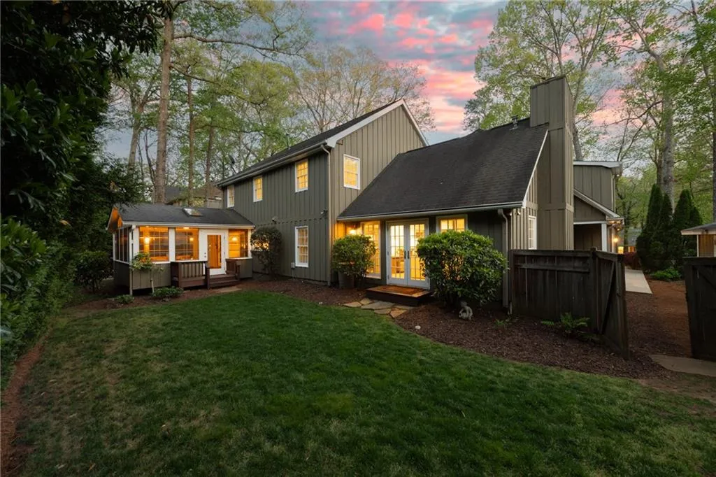 540 Cambridge Way, Atlanta, Georgia 30328, 4 Bedrooms Bedrooms, ,3 BathroomsBathrooms,Residential,Sold,540 Cambridge Way,7558695