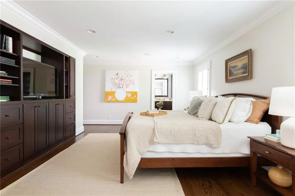 Primary bedroom on main with solid oak ccustom built-ins