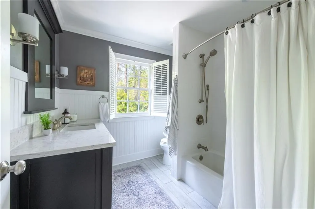 Upstairs bathroom