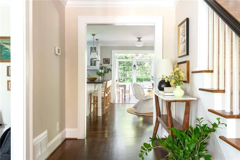 540 Cambridge Way, Atlanta, Georgia 30328, 4 Bedrooms Bedrooms, ,3 BathroomsBathrooms,Residential,Sold,540 Cambridge Way,7558695