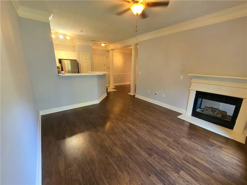 5559 Glenridge Drive Unit 1407, Sandy Springs, Georgia 30342, 1 Bedroom Bedrooms, ,1 BathroomBathrooms,Residential,Sold,5559 Glenridge Drive Unit 1407,7128026