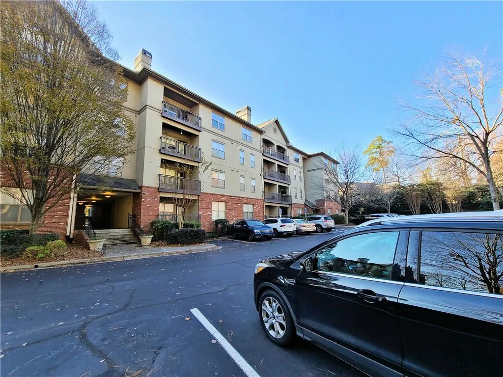 5559 Glenridge Drive Unit 1407, Sandy Springs, Georgia 30342, 1 Bedroom Bedrooms, ,1 BathroomBathrooms,Residential,Sold,5559 Glenridge Drive Unit 1407,7128026