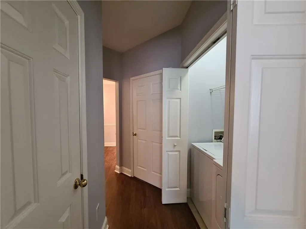 5559 Glenridge Drive Unit 1407, Sandy Springs, Georgia 30342, 1 Bedroom Bedrooms, ,1 BathroomBathrooms,Residential,Sold,5559 Glenridge Drive Unit 1407,7128026