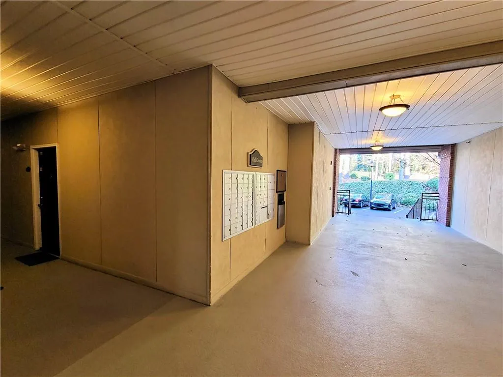 5559 Glenridge Drive Unit 1407, Sandy Springs, Georgia 30342, 1 Bedroom Bedrooms, ,1 BathroomBathrooms,Residential,Sold,5559 Glenridge Drive Unit 1407,7128026