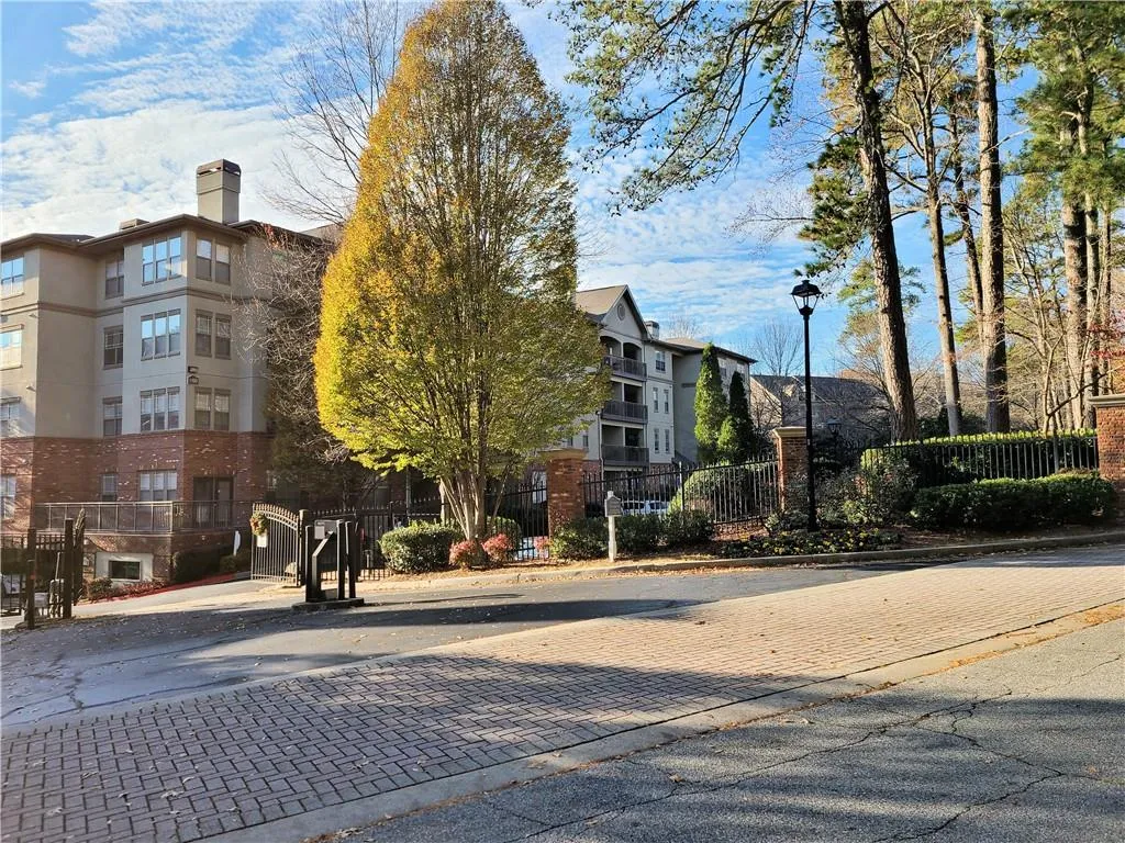 5559 Glenridge Drive Unit 1407, Sandy Springs, Georgia 30342, 1 Bedroom Bedrooms, ,1 BathroomBathrooms,Residential,Sold,5559 Glenridge Drive Unit 1407,7128026