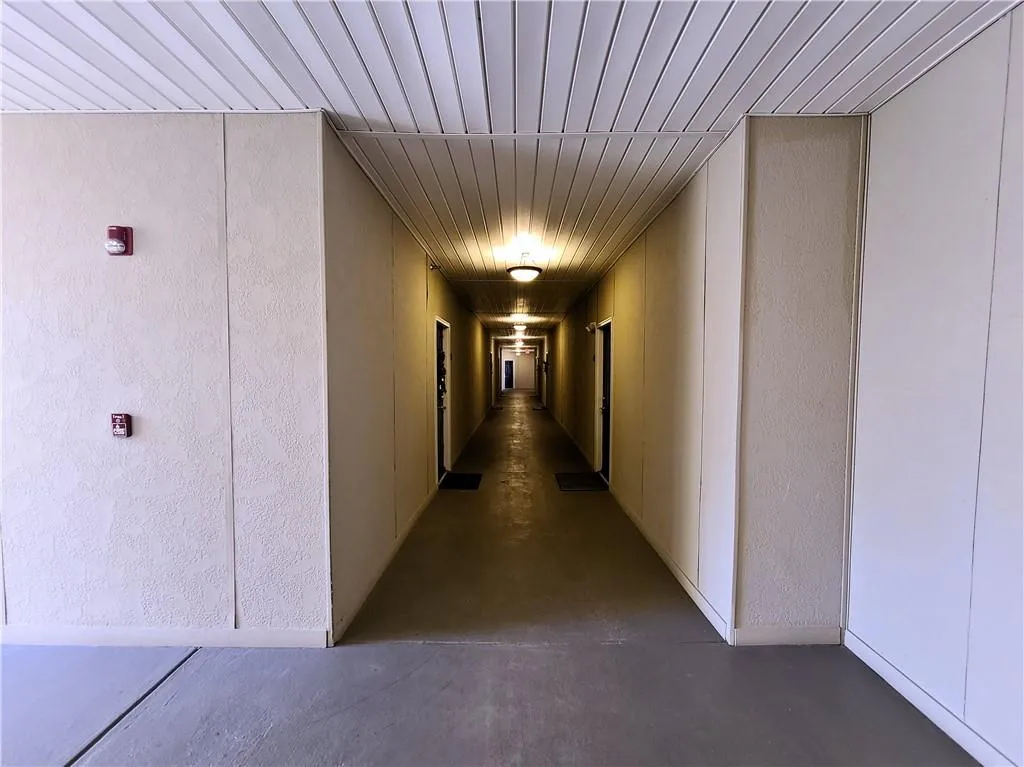5559 Glenridge Drive Unit 1407, Sandy Springs, Georgia 30342, 1 Bedroom Bedrooms, ,1 BathroomBathrooms,Residential,Sold,5559 Glenridge Drive Unit 1407,7128026