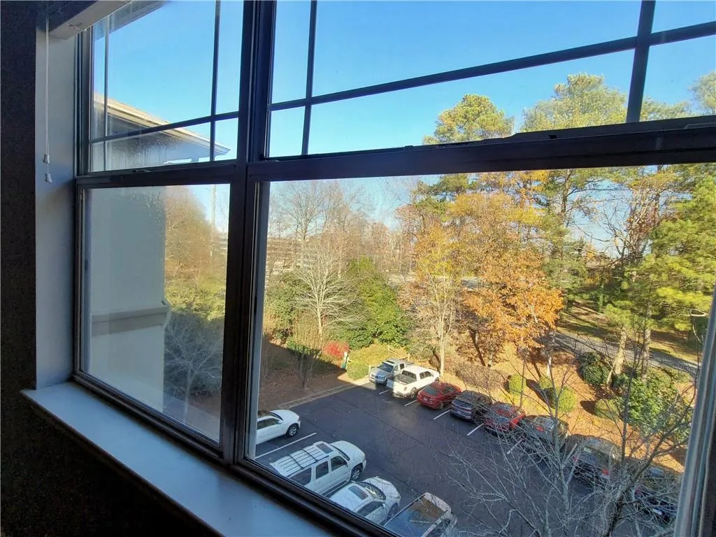 5559 Glenridge Drive Unit 1407, Sandy Springs, Georgia 30342, 1 Bedroom Bedrooms, ,1 BathroomBathrooms,Residential,Sold,5559 Glenridge Drive Unit 1407,7128026