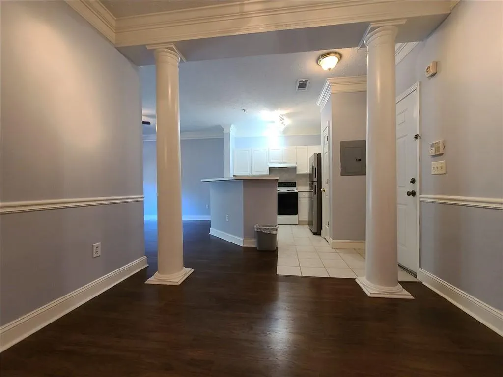 5559 Glenridge Drive Unit 1407, Sandy Springs, Georgia 30342, 1 Bedroom Bedrooms, ,1 BathroomBathrooms,Residential,Sold,5559 Glenridge Drive Unit 1407,7128026