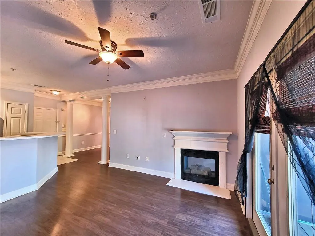 5559 Glenridge Drive Unit 1407, Sandy Springs, Georgia 30342, 1 Bedroom Bedrooms, ,1 BathroomBathrooms,Residential,Sold,5559 Glenridge Drive Unit 1407,7128026