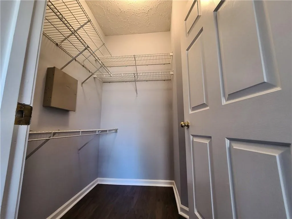5559 Glenridge Drive Unit 1407, Sandy Springs, Georgia 30342, 1 Bedroom Bedrooms, ,1 BathroomBathrooms,Residential,Sold,5559 Glenridge Drive Unit 1407,7128026