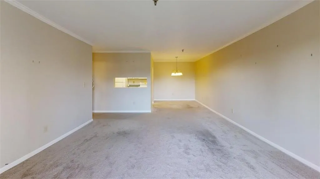 300 Johnson Ferry Road Ne Unit B302, Sandy Springs, Georgia 30328, 1 Bedroom Bedrooms, ,1 BathroomBathrooms,Residential,Sold,300 Johnson Ferry Road Ne Unit B302,7002808