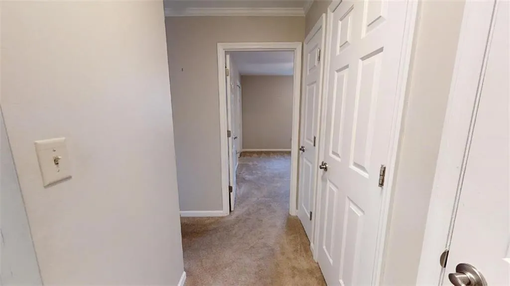 300 Johnson Ferry Road Ne Unit B302, Sandy Springs, Georgia 30328, 1 Bedroom Bedrooms, ,1 BathroomBathrooms,Residential,Sold,300 Johnson Ferry Road Ne Unit B302,7002808