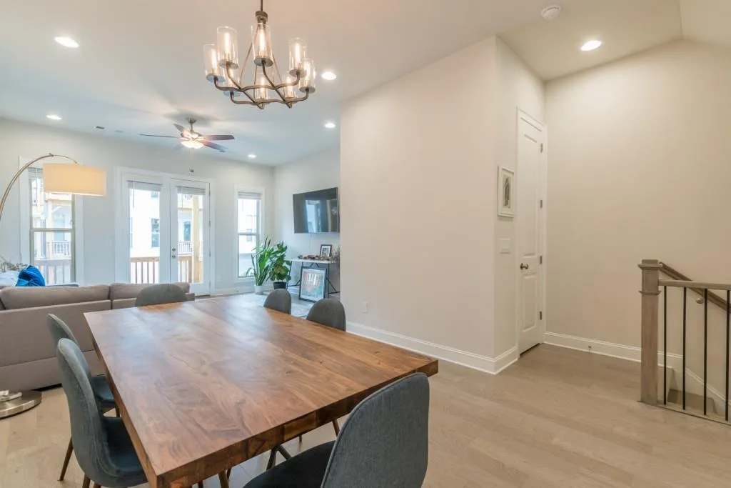 4349 Parkside Place, Sandy Springs, Georgia 30342, 2 Bedrooms Bedrooms, ,2 BathroomsBathrooms,Residential,Sold,4349 Parkside Place,6915781