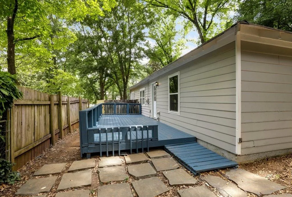 37 W Belle Isle Road, Atlanta, Georgia 30342, 3 Bedrooms Bedrooms, ,2 BathroomsBathrooms,Residential,Sold,37 W Belle Isle Road,7061989