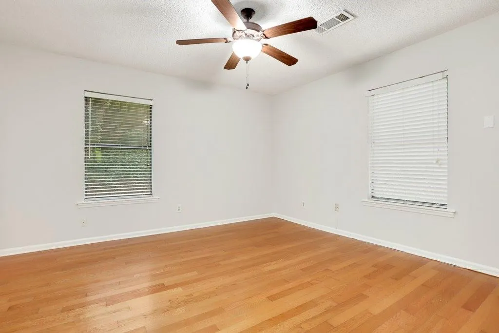 37 W Belle Isle Road, Atlanta, Georgia 30342, 3 Bedrooms Bedrooms, ,2 BathroomsBathrooms,Residential,Sold,37 W Belle Isle Road,7061989