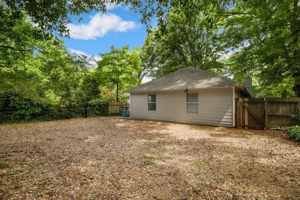 37 W Belle Isle Road, Atlanta, Georgia 30342, 3 Bedrooms Bedrooms, ,2 BathroomsBathrooms,Residential,Sold,37 W Belle Isle Road,7061989