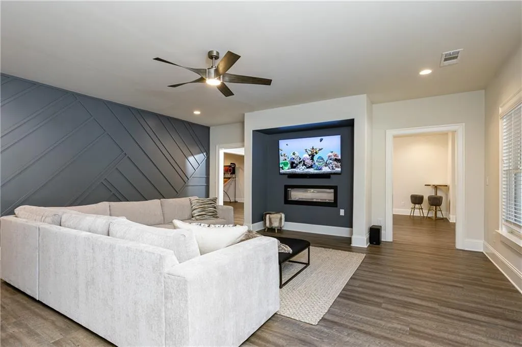 705 Bass Way, Atlanta, Georgia 30328, 6 Bedrooms Bedrooms, ,6 BathroomsBathrooms,Residential,Sold,705 Bass Way,7193478