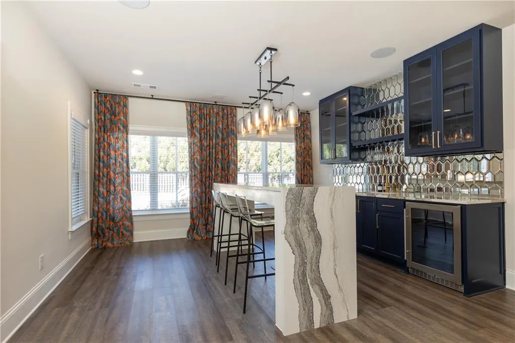 705 Bass Way, Atlanta, Georgia 30328, 6 Bedrooms Bedrooms, ,6 BathroomsBathrooms,Residential,Sold,705 Bass Way,7193478