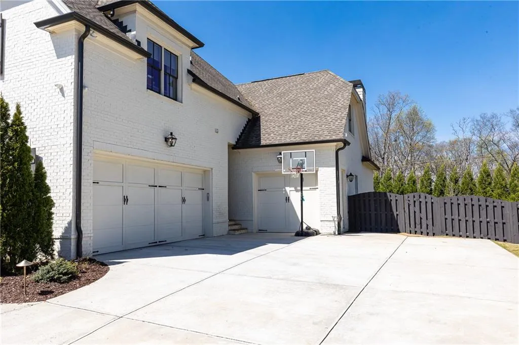 705 Bass Way, Atlanta, Georgia 30328, 6 Bedrooms Bedrooms, ,6 BathroomsBathrooms,Residential,Sold,705 Bass Way,7193478